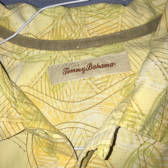 2XL Tommy Bahama Short Sleeve Button Down - Picture 2 of 5